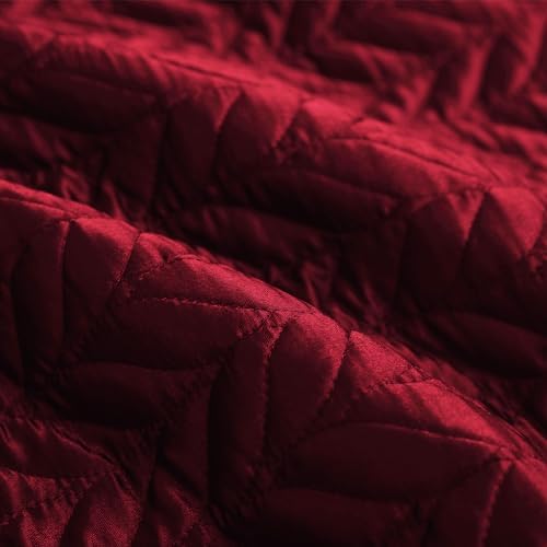 Whale Flotilla Silky Soft Satin Quilt Set Queen Size Red