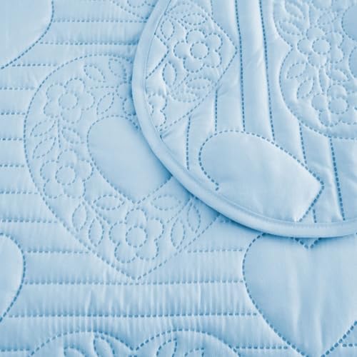 Auemtyn King Size Quilt Set with Heart Pattern
