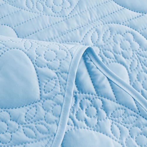 Auemtyn King Size Quilt Set with Heart Pattern