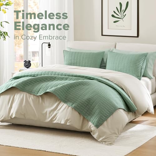 ComfortSpaces Kienna Quilt Set - Lightweight Soft Double Sided 3 Piece