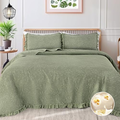 Uspring Green Ruffled Floral Quilt Set King Size 3 Piece