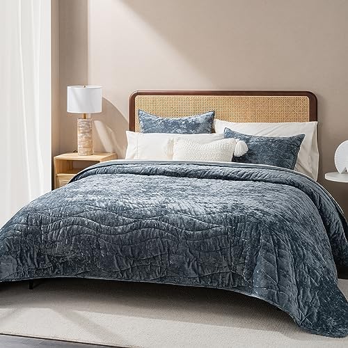 EVERGRACE Velvet Queen Quilt Set Stormy Blue