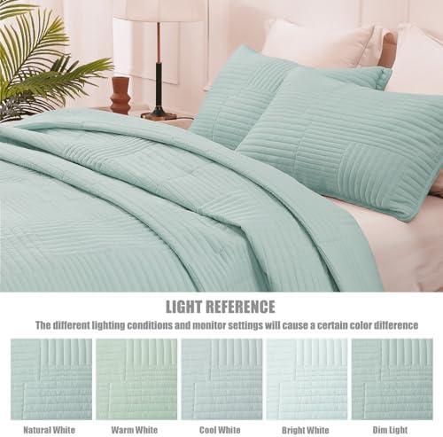 Whale Flotilla Ultra Soft King Quilt Set