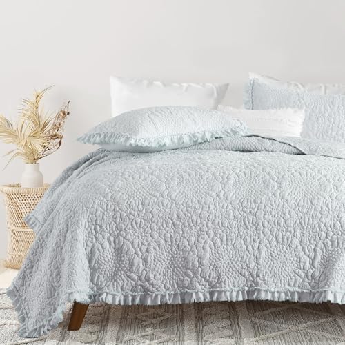 Light Blue Ruffled Quilt Queen Size Set