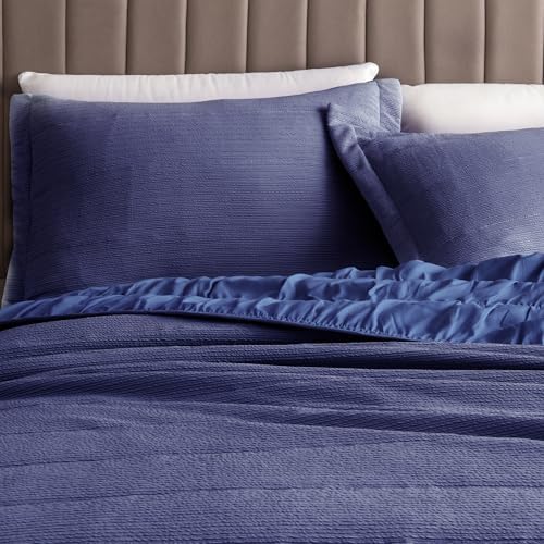 Great Bay Home Textured Spandex Quilt Set with Shams