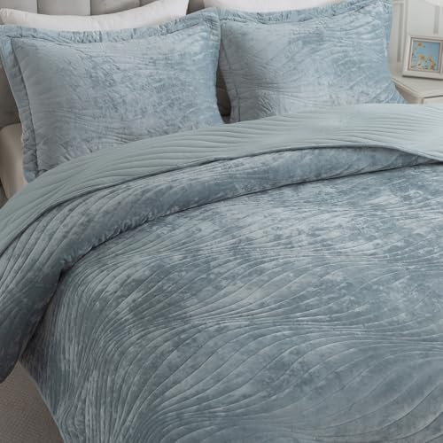 Travan Luxury Velvet Quilt Set Queen Size