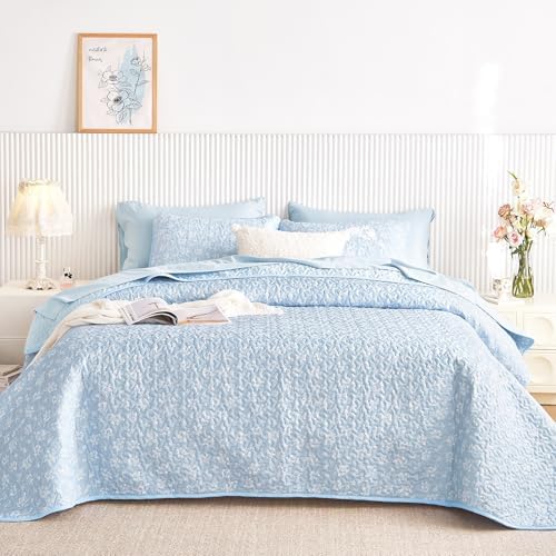 Wake In Cloud Floral Quilt Set Light Blue QueenFull