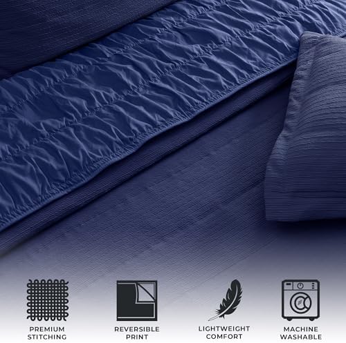 Great Bay Home Textured Spandex Quilt Set with Shams