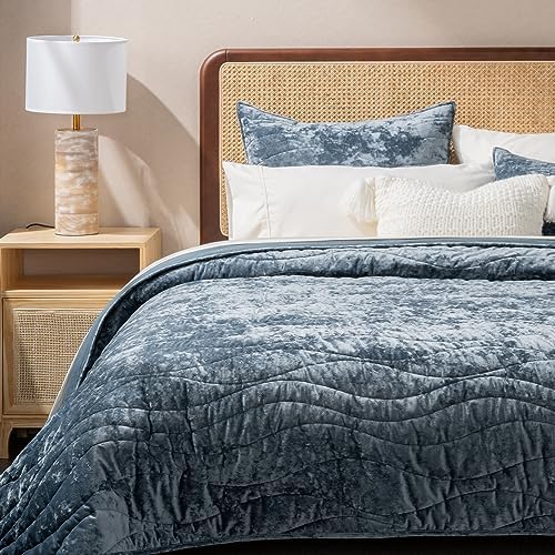 EVERGRACE Velvet Queen Quilt Set Stormy Blue