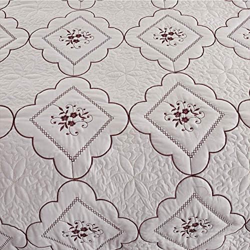 Oliven 3 Pcs Embroidered Quilt Set Floral Bedspread