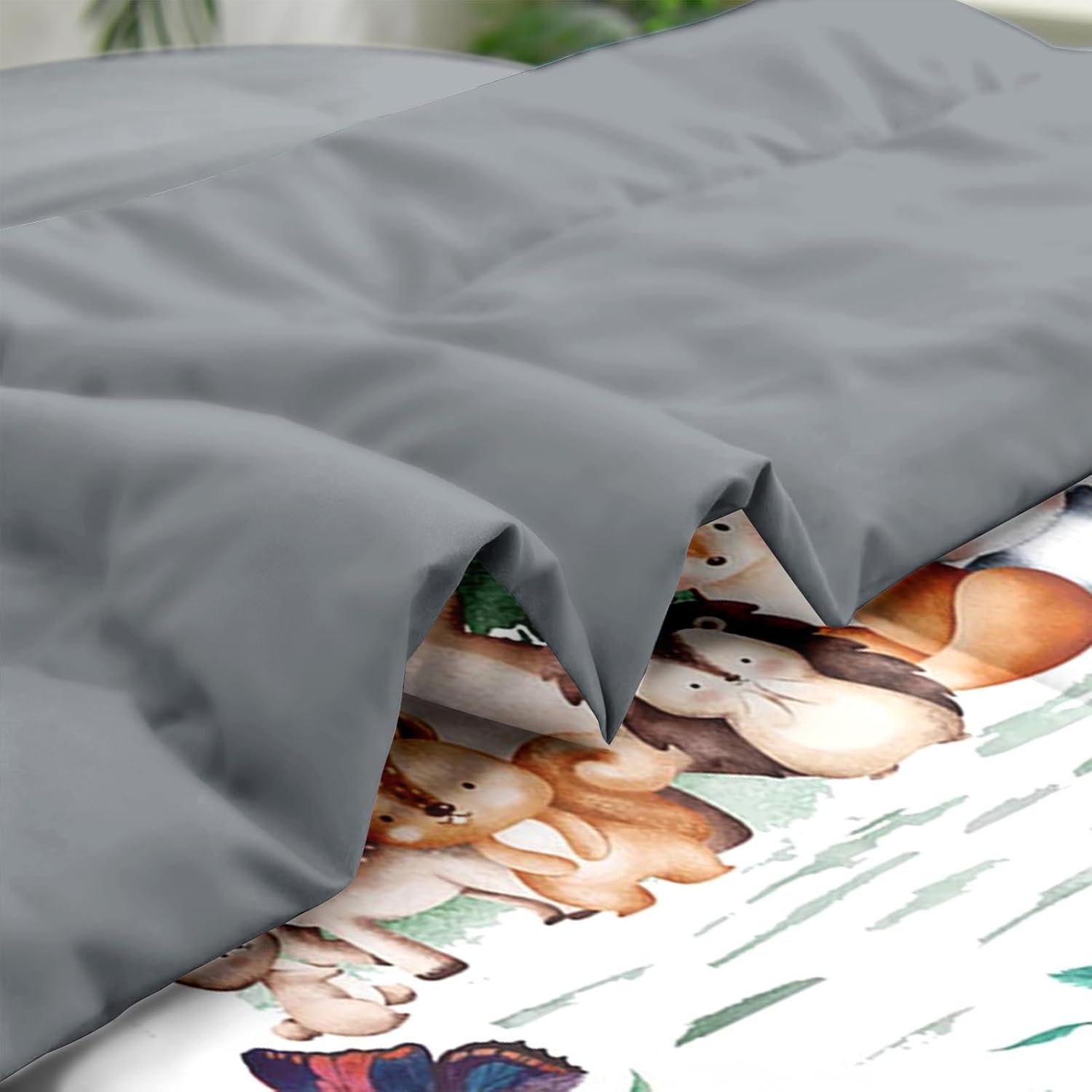 Pamnest Queen Comforter Set with 7 Pcs Woodland Animal Design