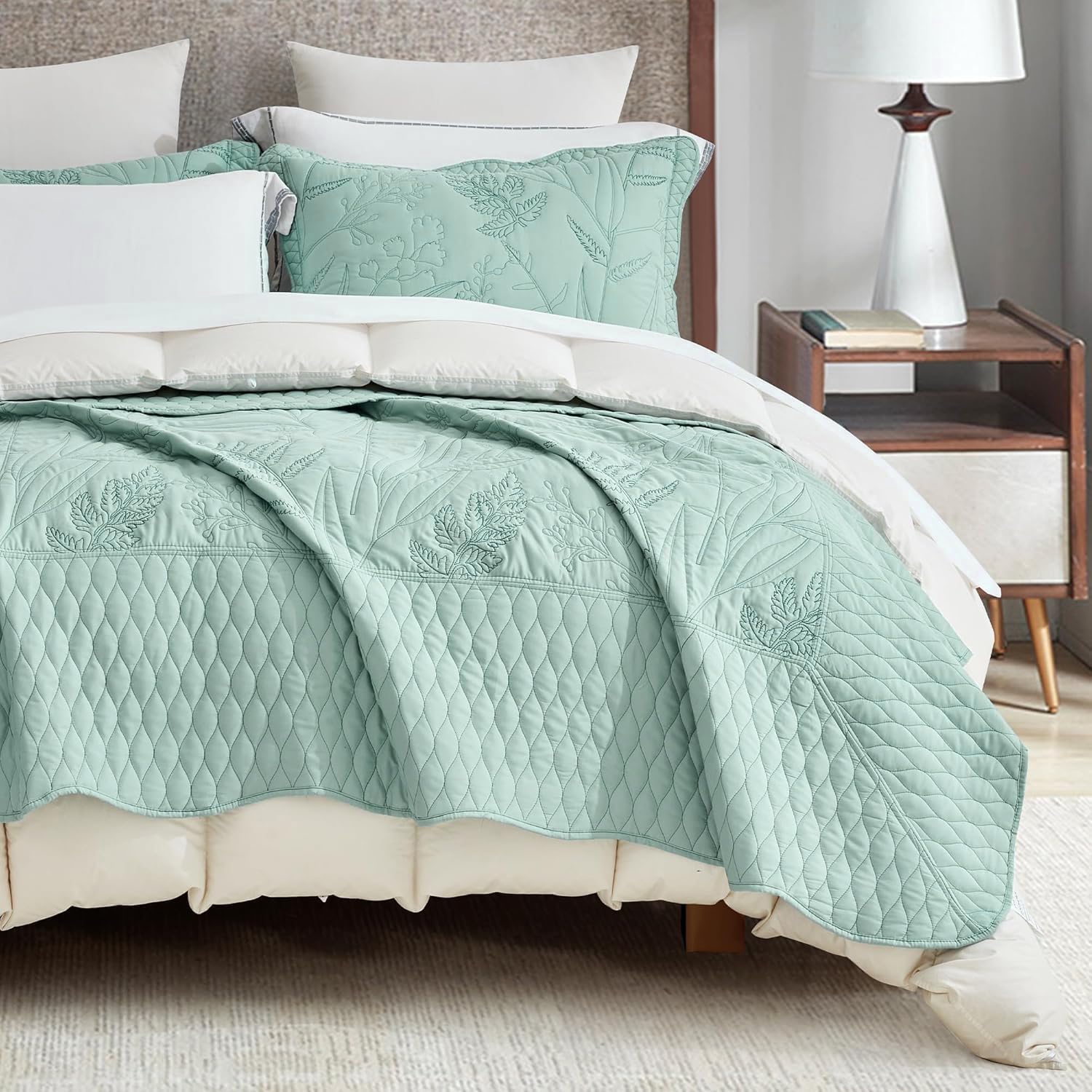 DaisyHuang Botanical Oversized Bedspread Set - Leaves Pattern Reversible 4 Piece