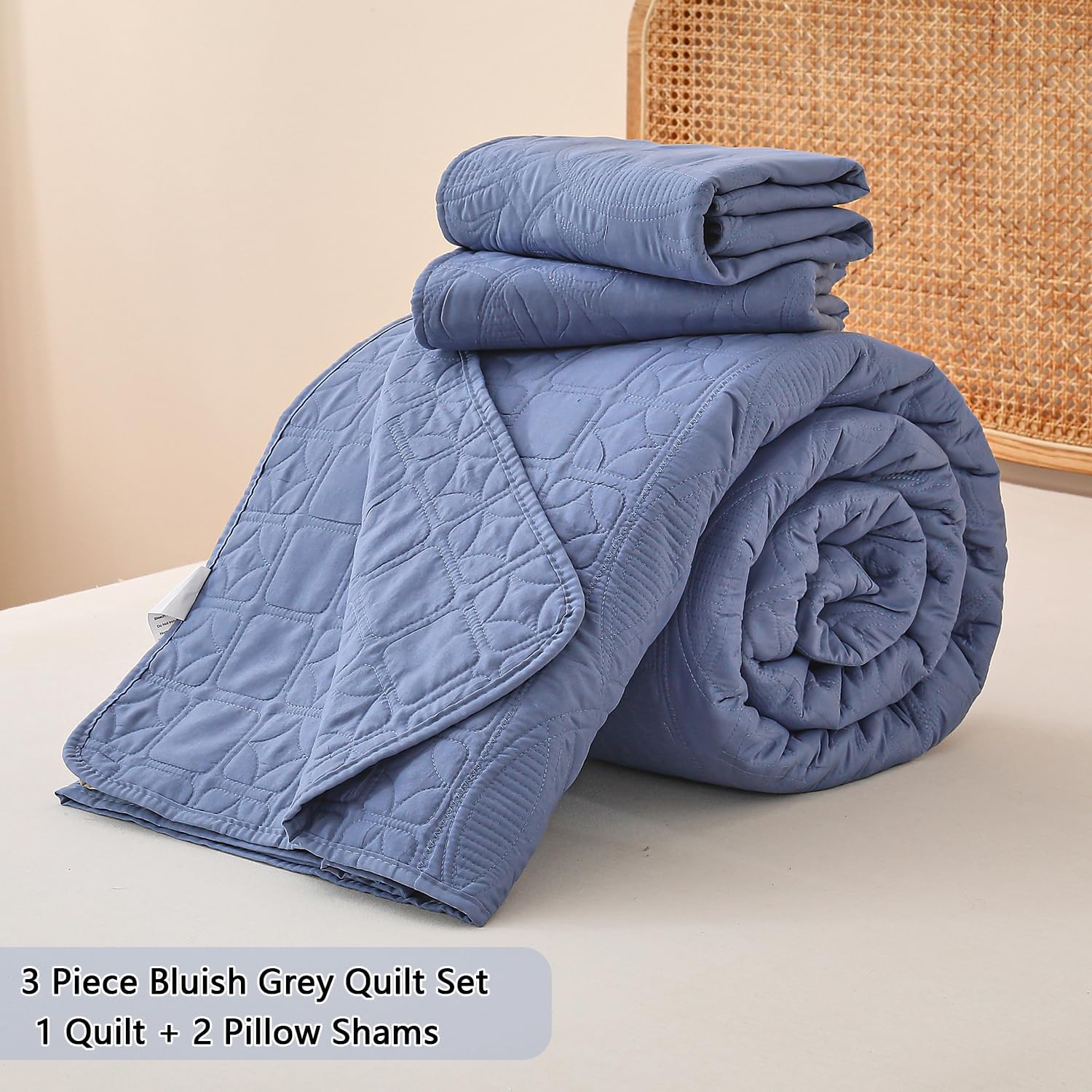 Yogeneg Blush Grey KingCal King Quilt Set with Pillow Shams