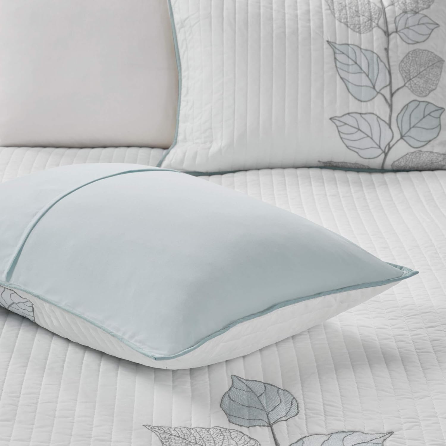 Madison Park Caelie Quilt Leaf Blue 6 Piece Set