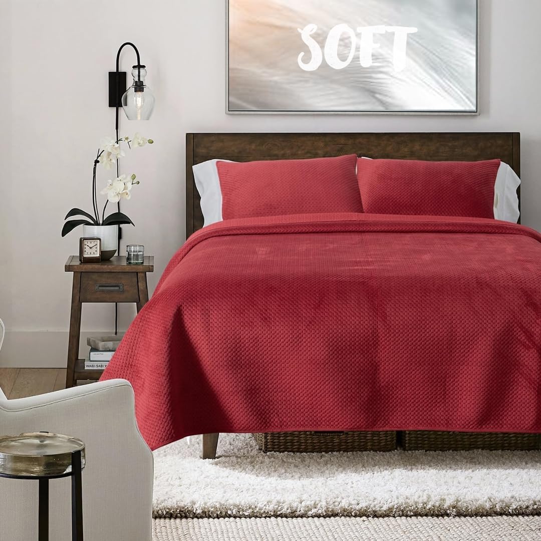 KASENTEX Ultra Soft Velvet Quilt Set King Size Red