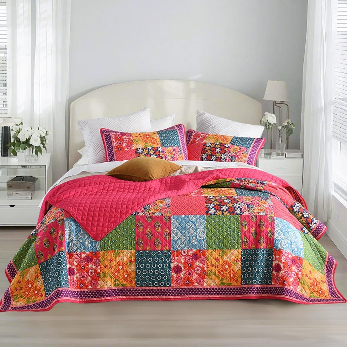 King Size Quilt Set - Soft Reversible Bedspread with Pillow Shams