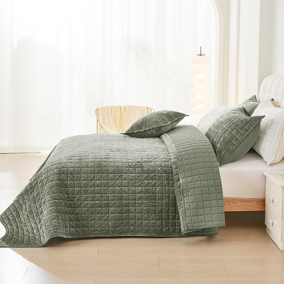3 Pieces Velvet Cal King Quilt Set with Pillow Shams Army Green
