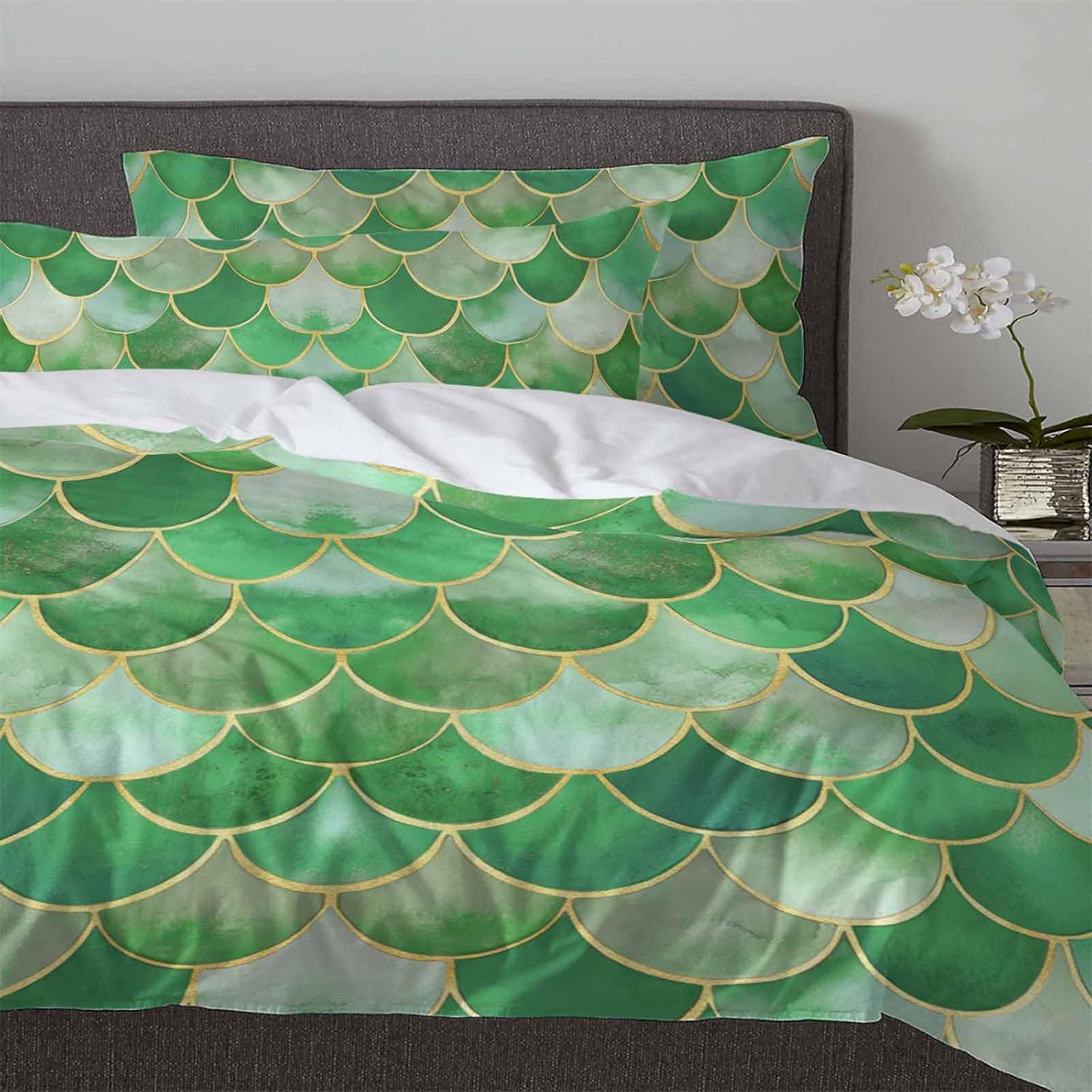 3-Piece Bedding Set with Zipper Closure and Abstract Ocean Pattern