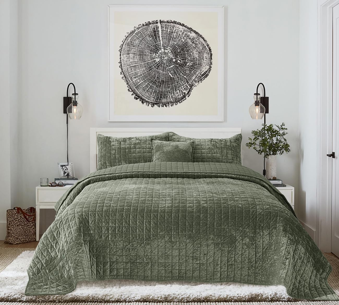 3 Pieces Velvet Cal King Quilt Set with Pillow Shams Army Green