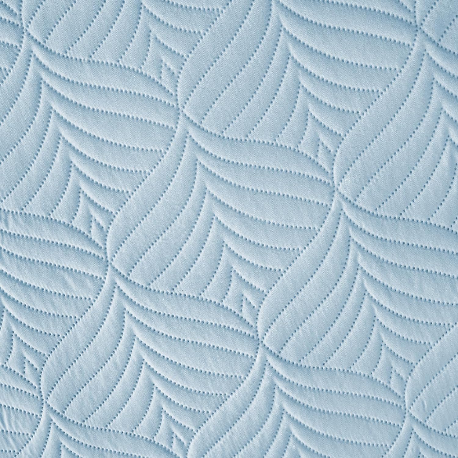Whale Flotilla Light Blue XL Twin Quilt Set