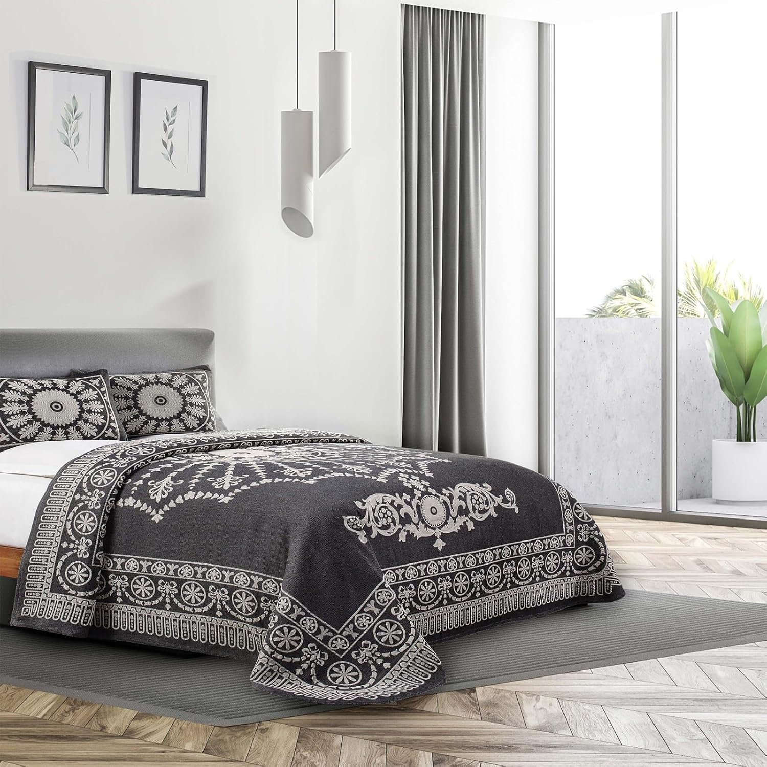 Superior Oversized Bohemian Bedspread Set