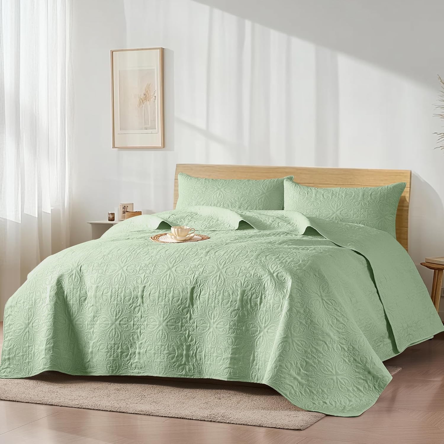 Akkialla Full Queen Quilt Bedding Set Light Green Microfiber Floral Pattern