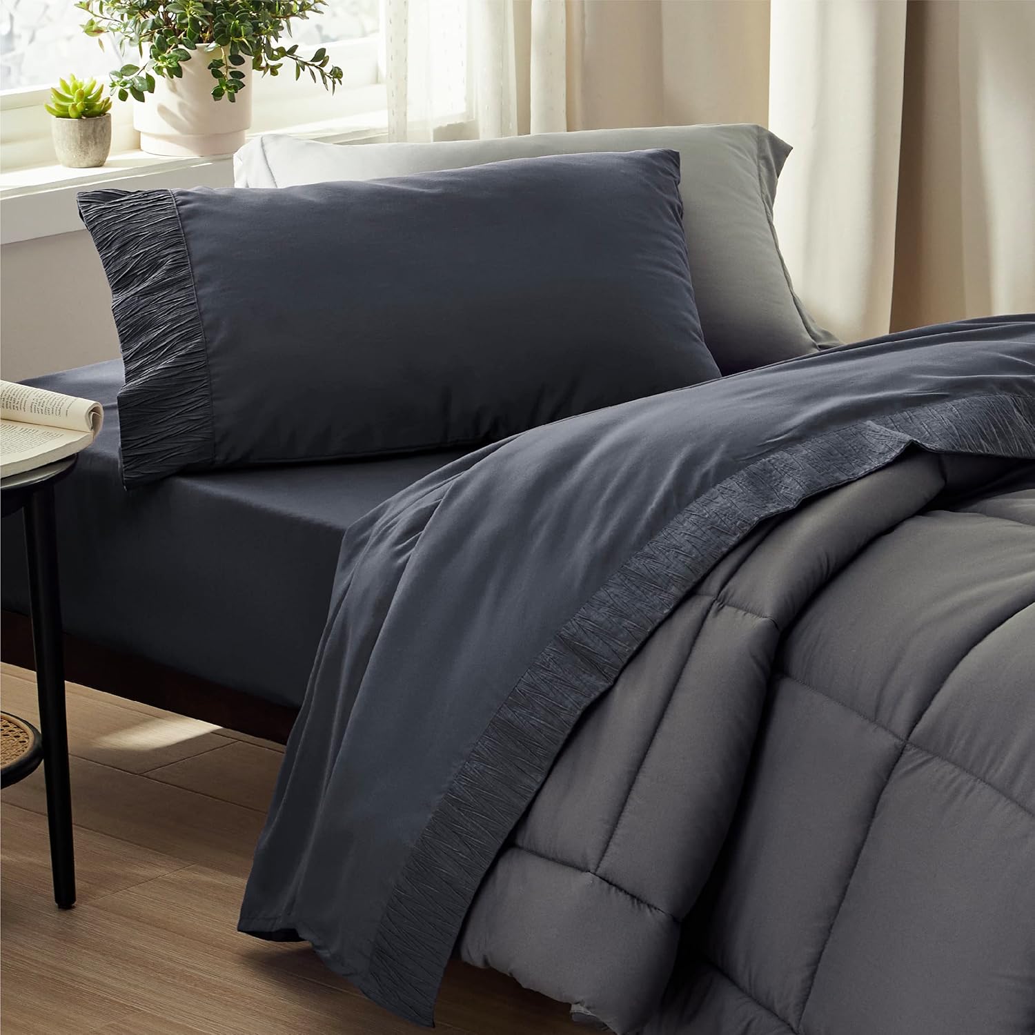 Bedsure Reversible Twin XL Comforter Set with Sheets 1