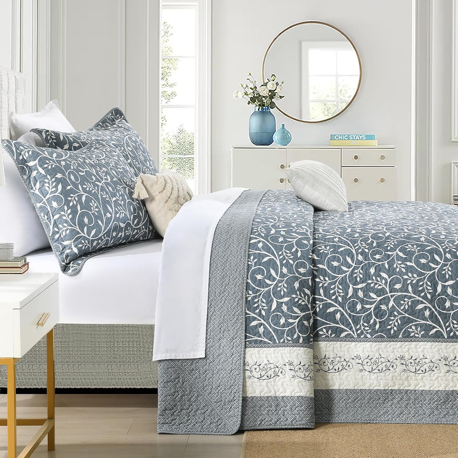 SahSahCasa 120x120 Cal King Reversible Bedspread Set 1