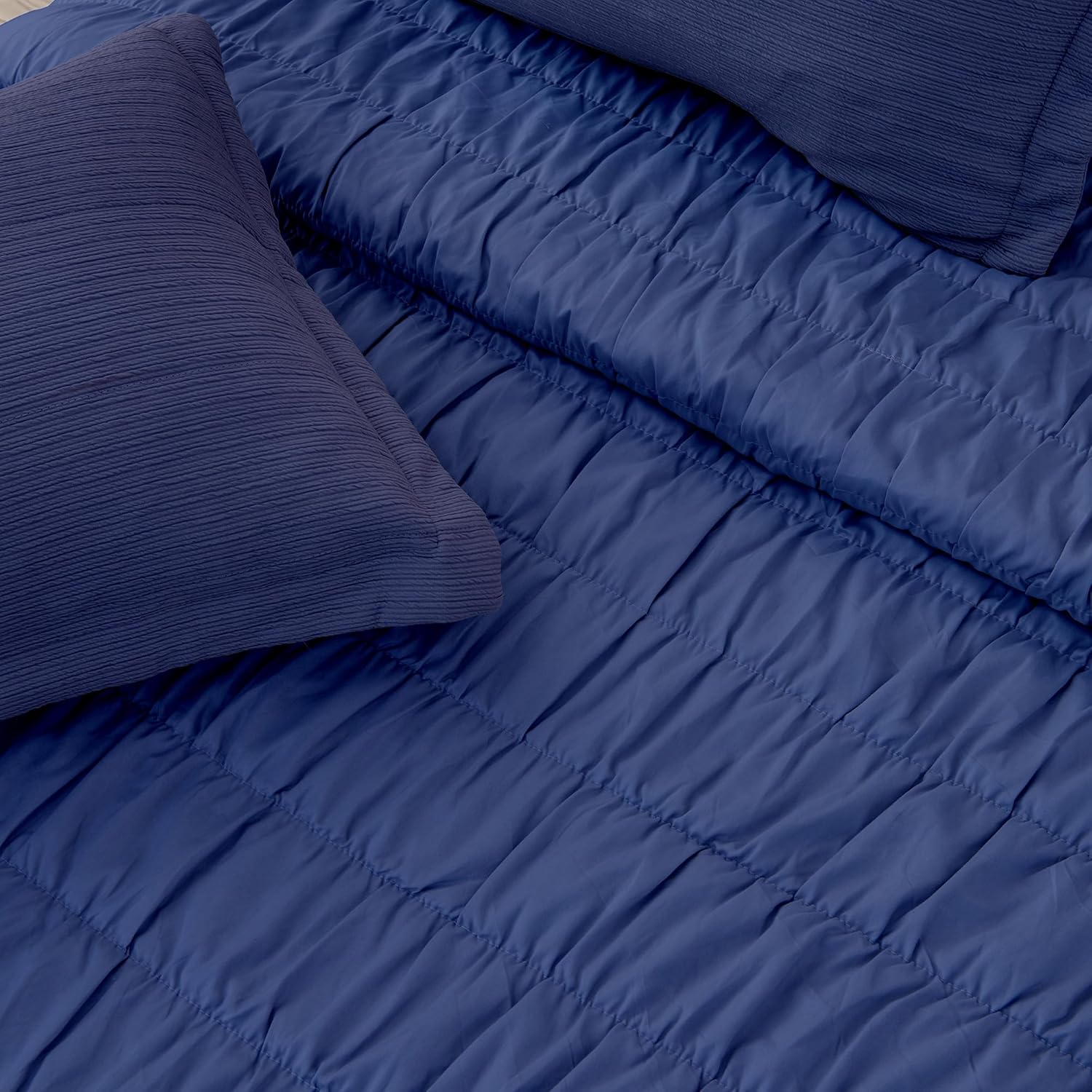 Great Bay Home Textured Spandex Quilt Set with Shams