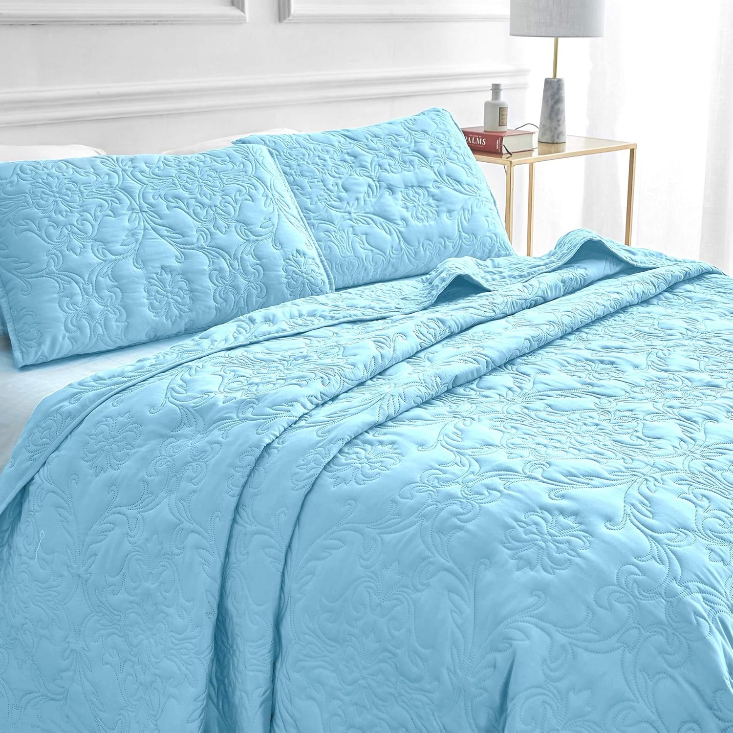 Sophia and William 3 Piece Quilt Set Queen Full Light Blue