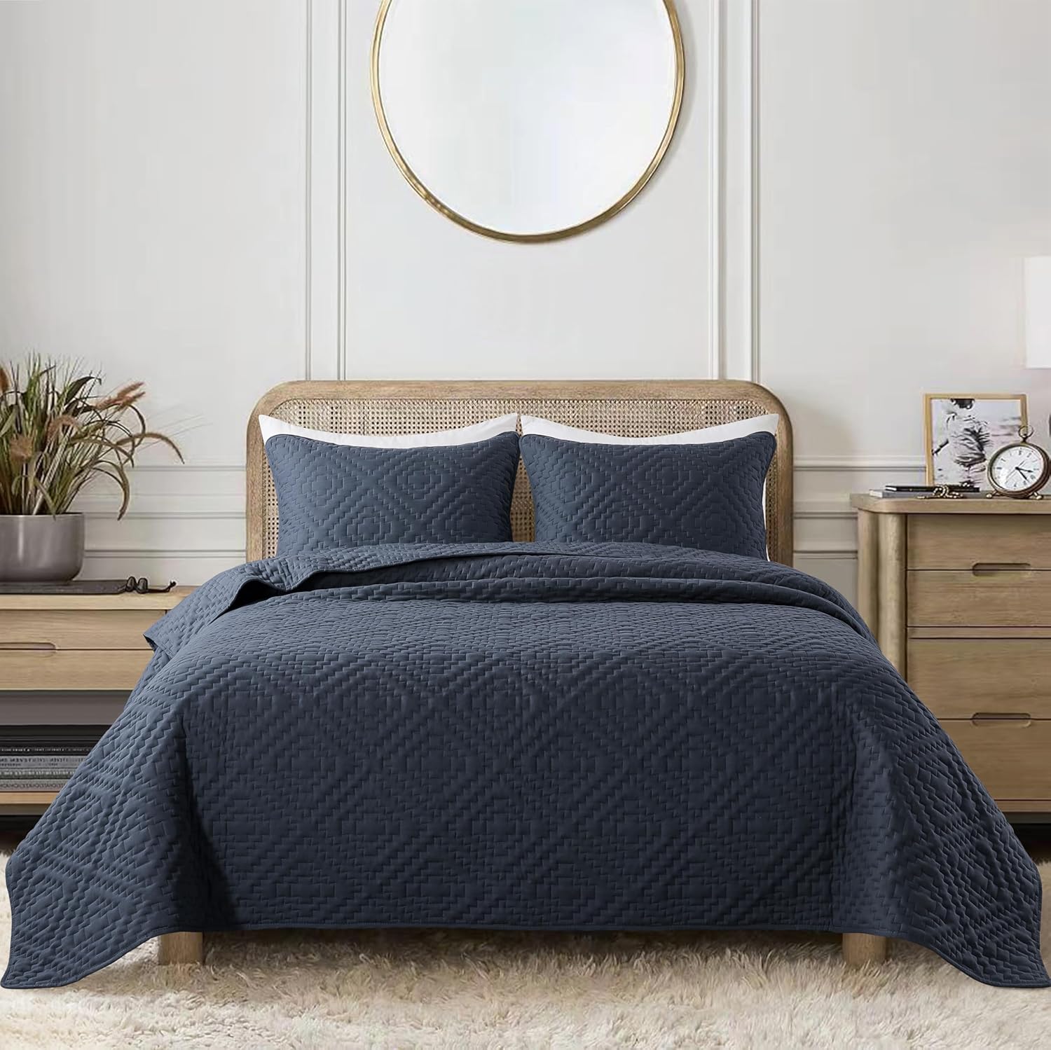 RSHARE Navy Blue Quilt Set with Pillow Sham