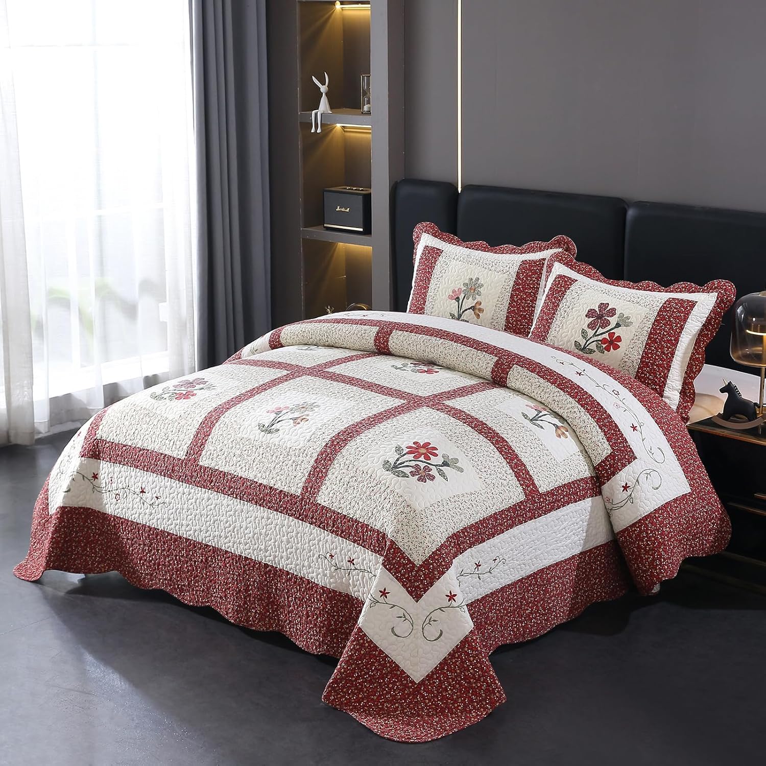 Vctops Christmas Red Quilt Set with 2 Pillow Shams