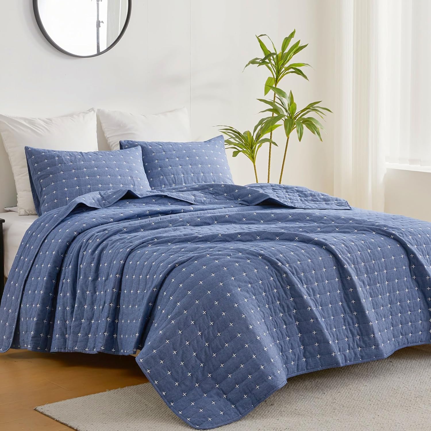 Blue 100 Cotton Queen Quilt Set with Shams