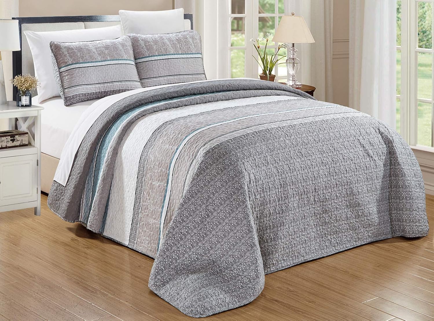 Grand Linen 3-Piece Quilt Set Reversible Coverlet