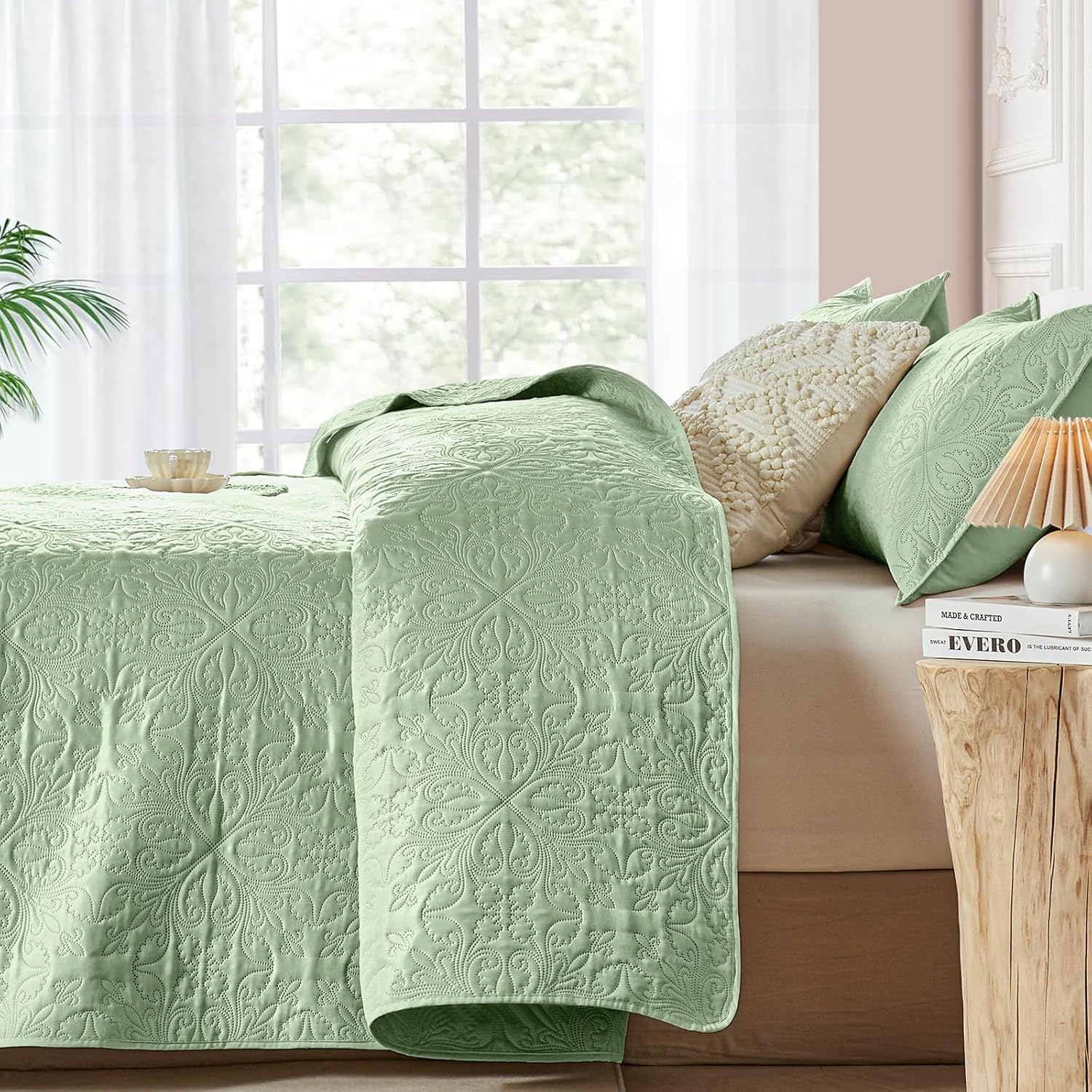 Akkialla Full Queen Quilt Bedding Set Light Green Microfiber Floral Pattern