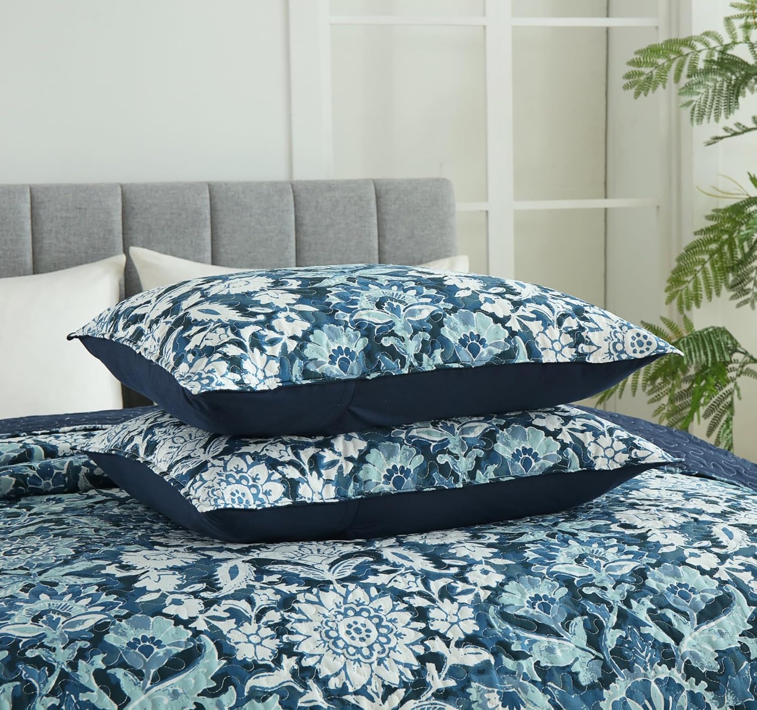 Boryard King Quilt Set Navy Blue Paisley Sunflower Print