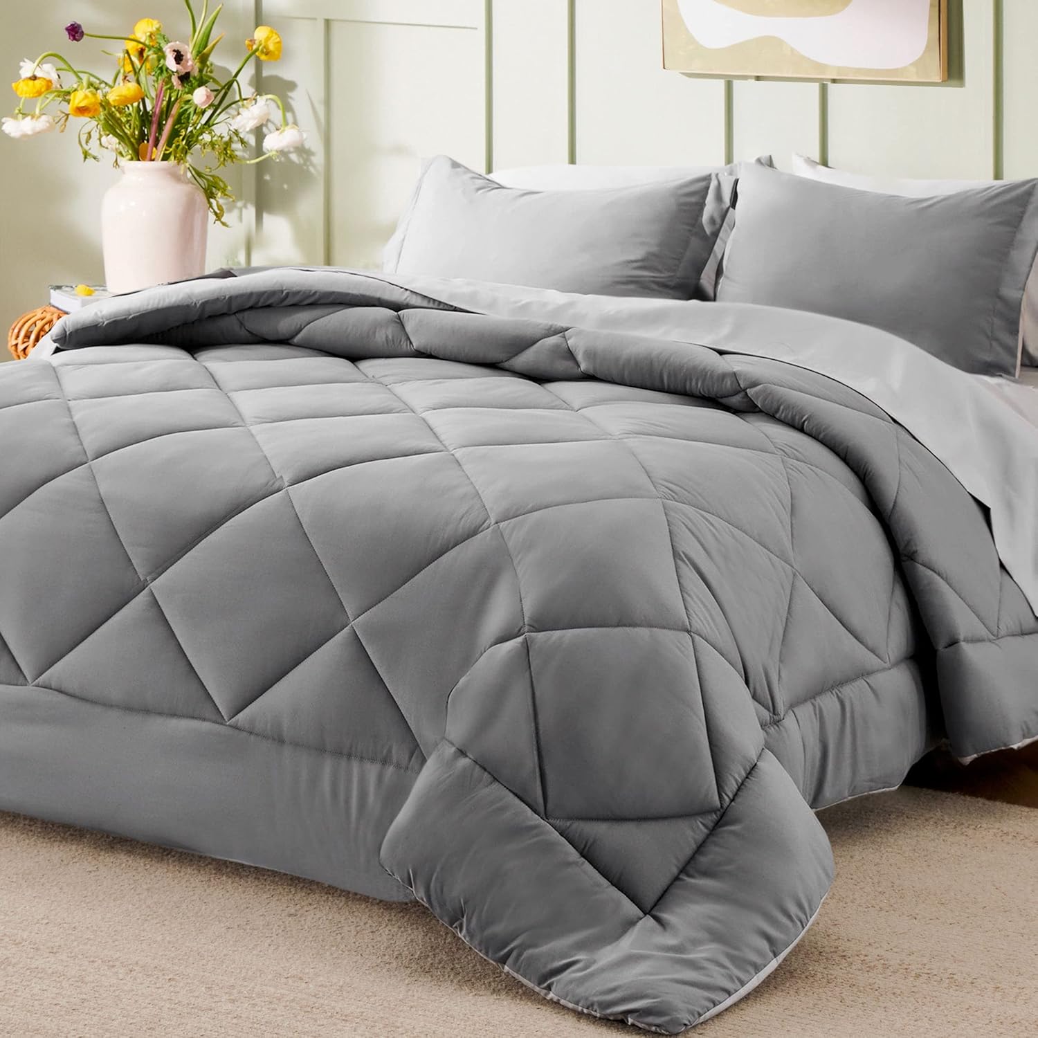 Bedsure Reversible Twin XL Comforter Set with Sheets 1