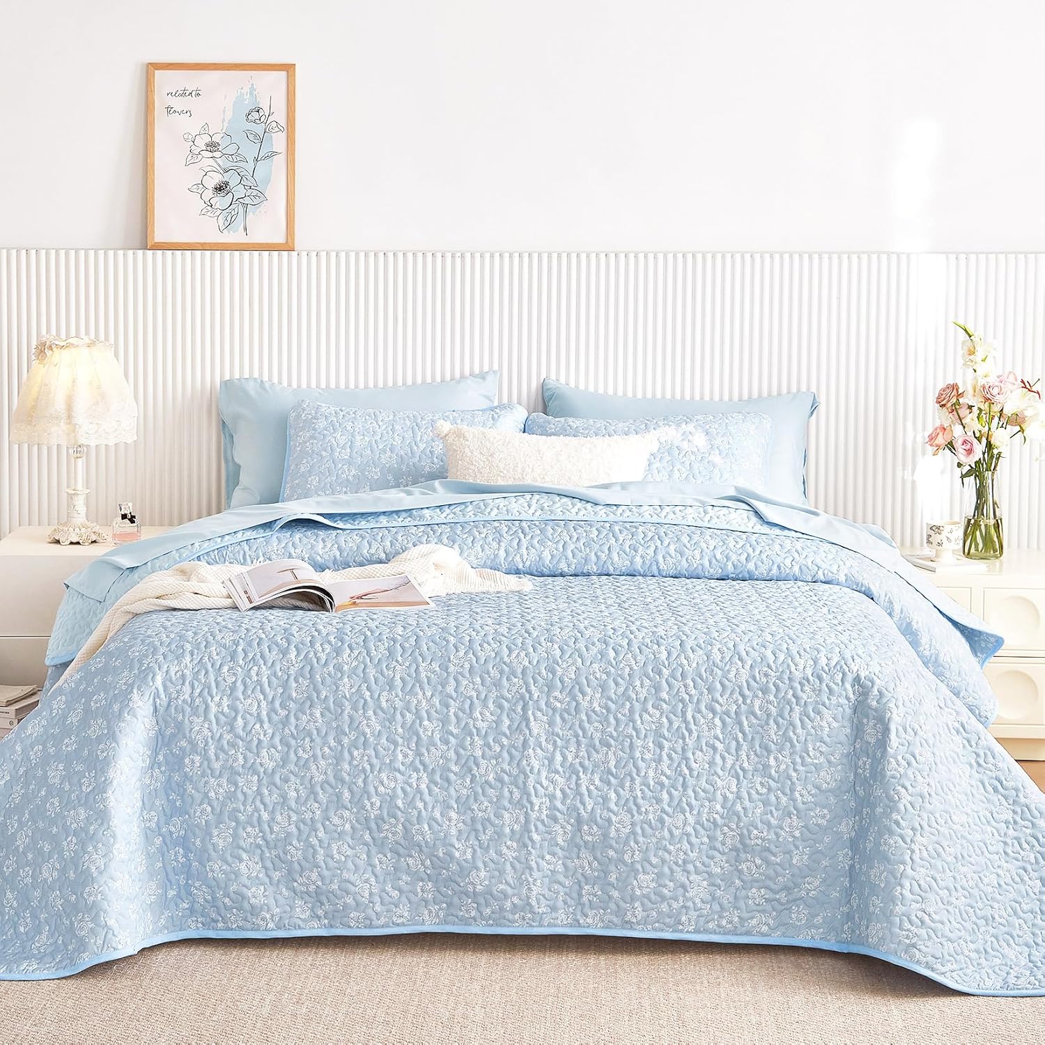 Wake In Cloud Floral Quilt Set Light Blue QueenFull