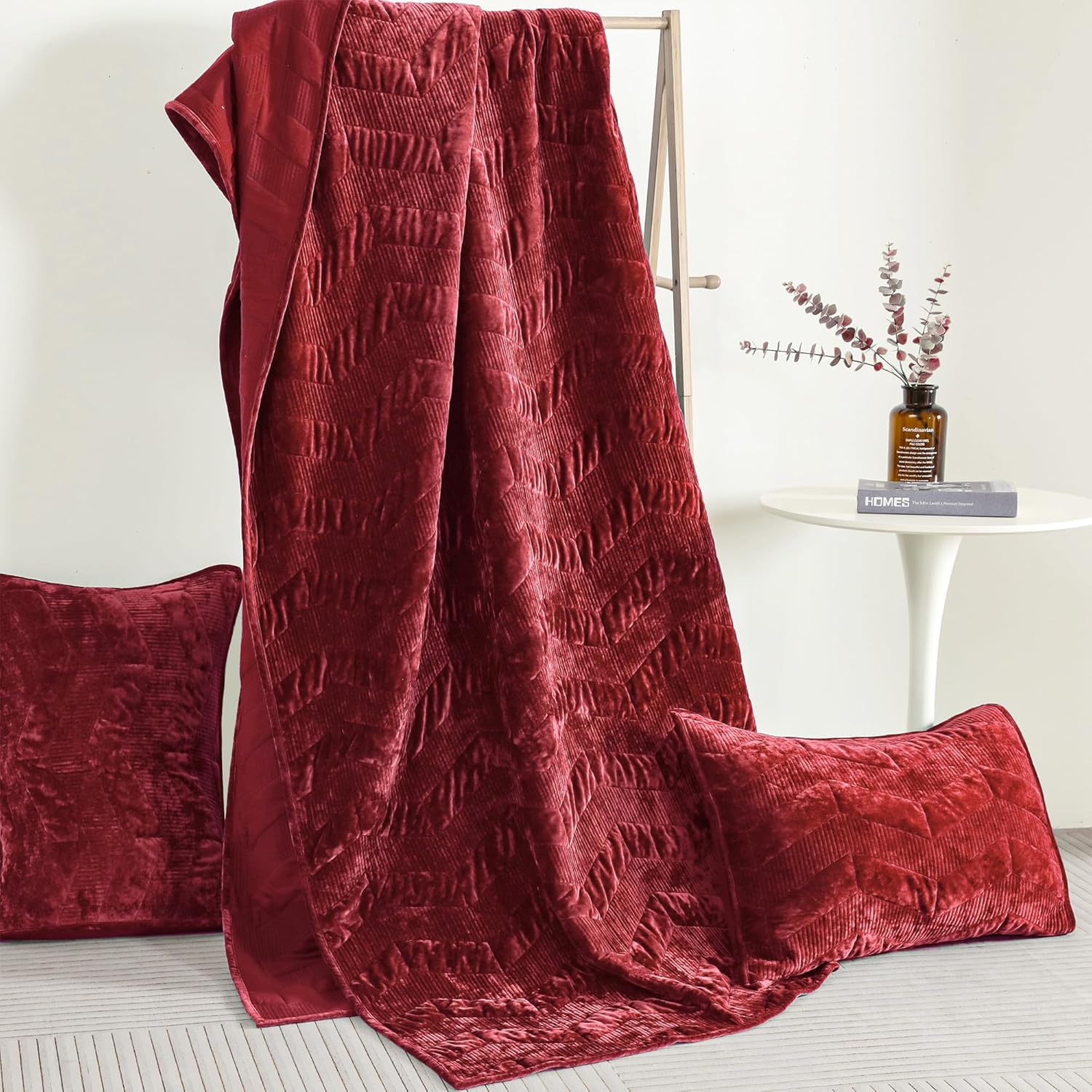 SHALALA Velvet Quilt Set King Size with Geometric Design