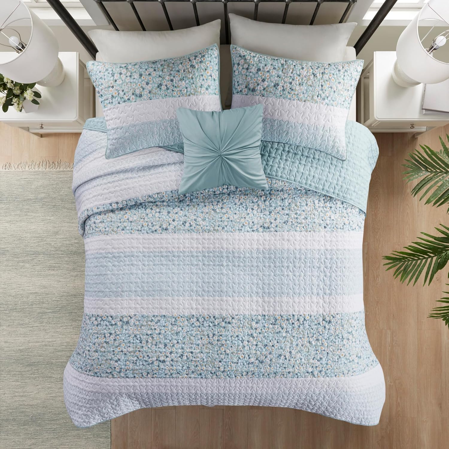 Madison Park Queen Quilt Set with Throw Pillow