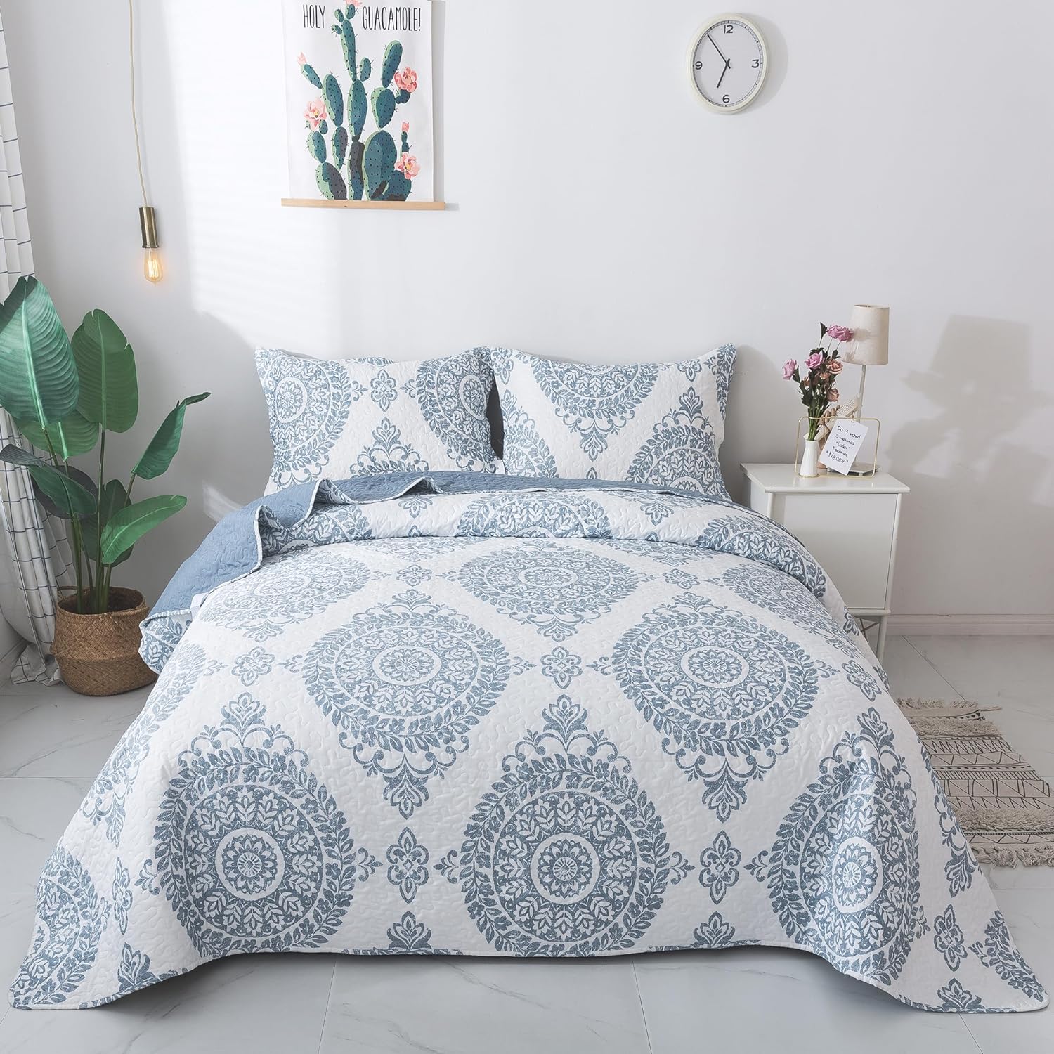 Travan 3-Piece Quilt Set with Shams King Size