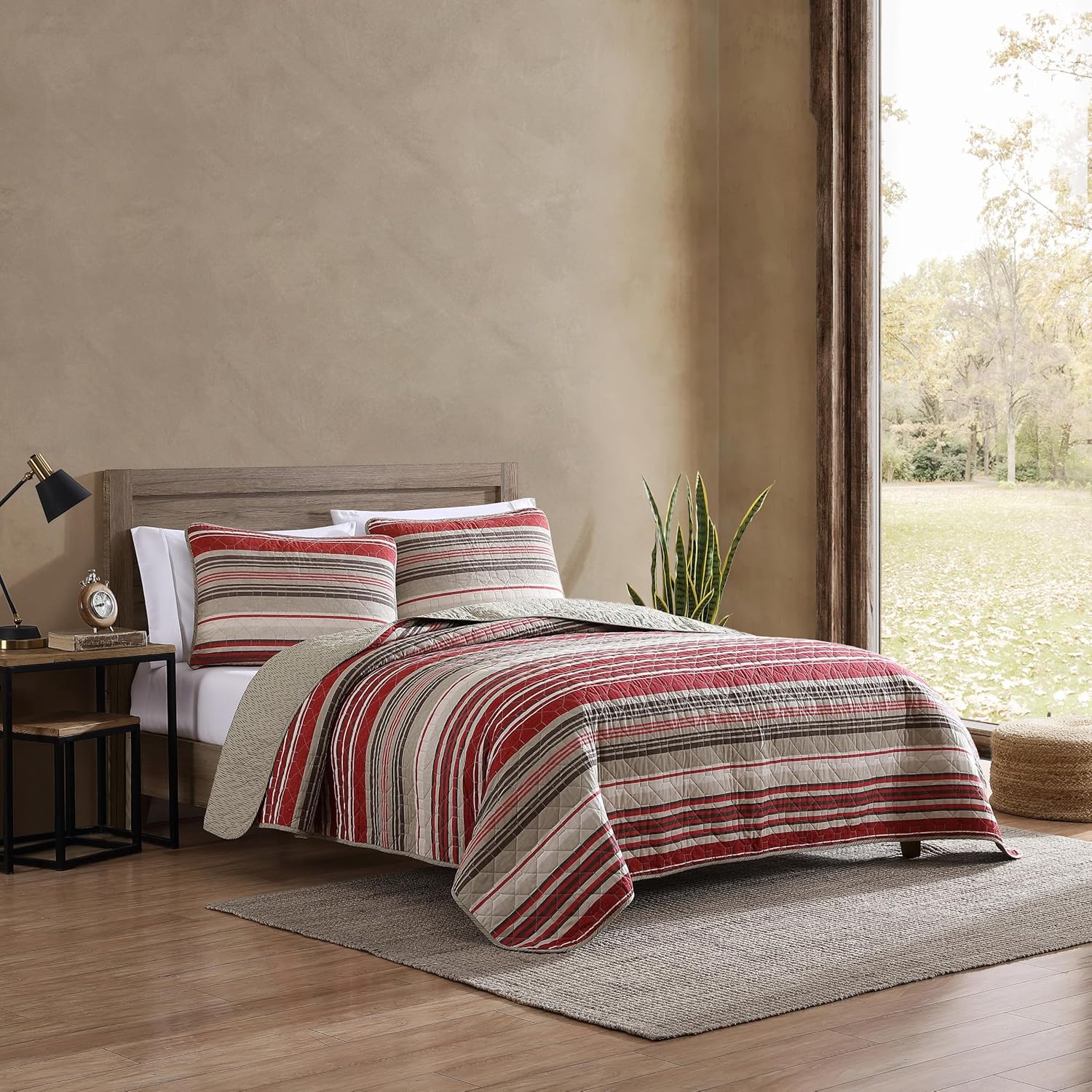 Eddie Bauer King Quilt Set - Reversible Cotton Bedding with Matching Shams