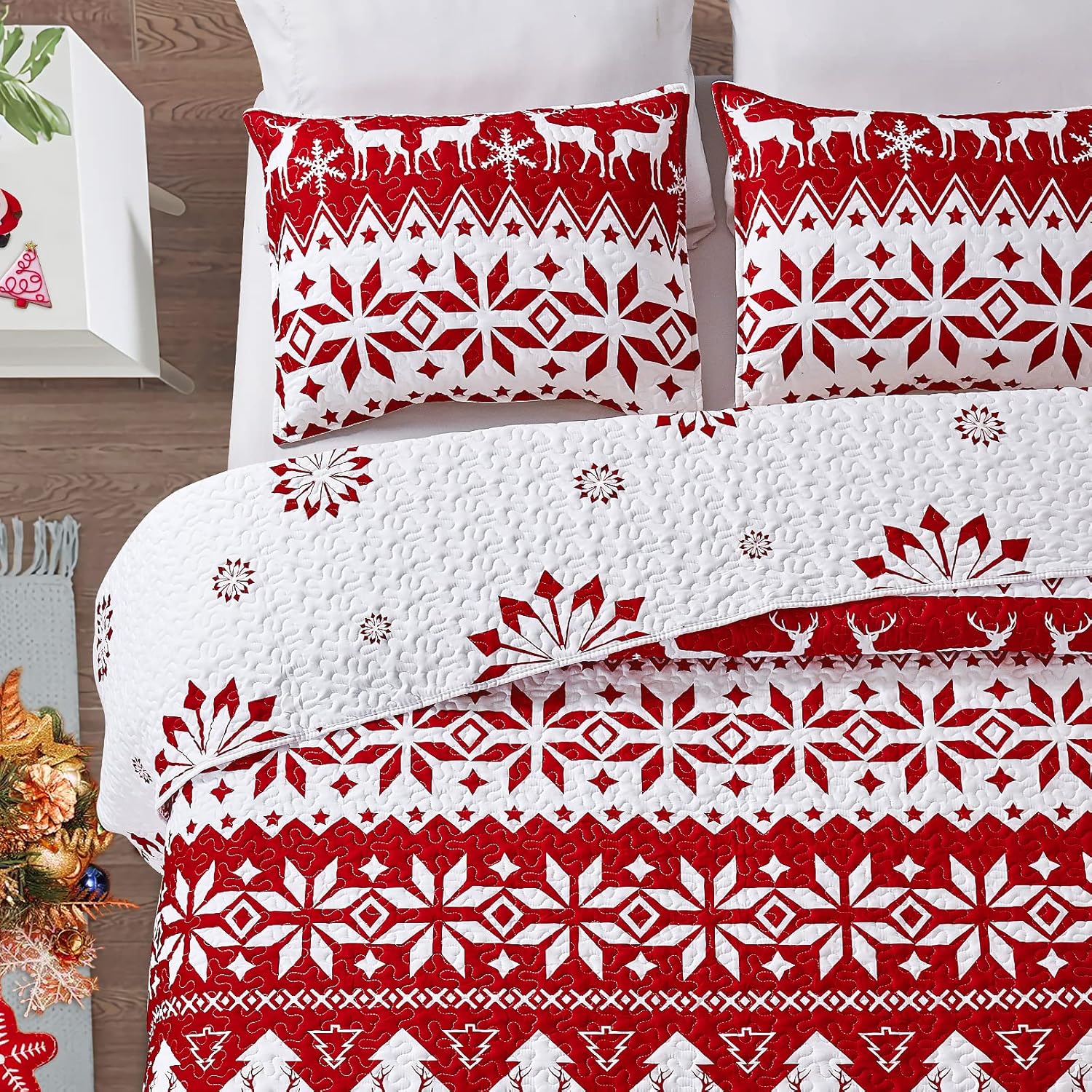Mocaletto Red Quilt Set King Size with Pillow Shams