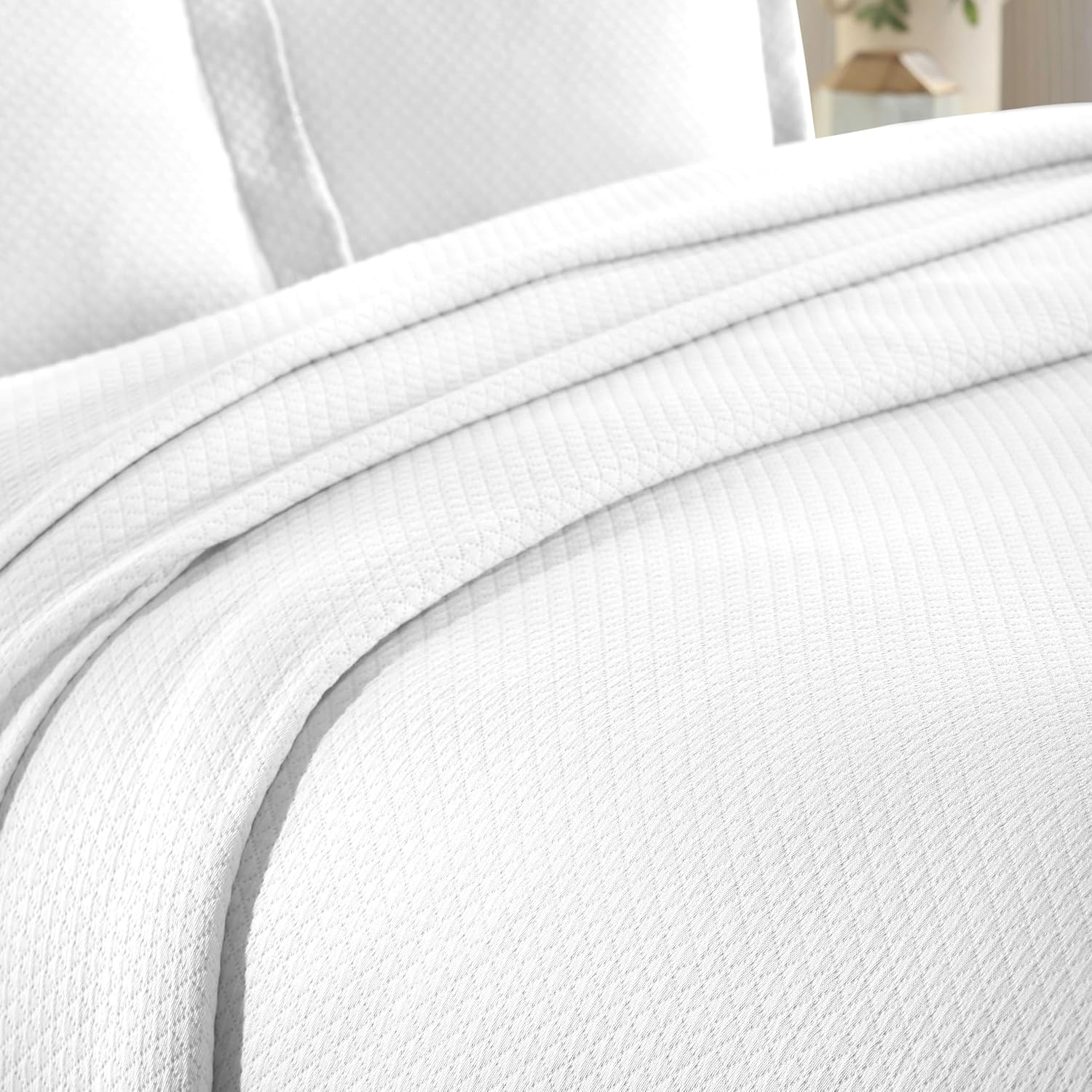 Superior Solitaire Cotton 2 Piece Bedspread Set Twin White