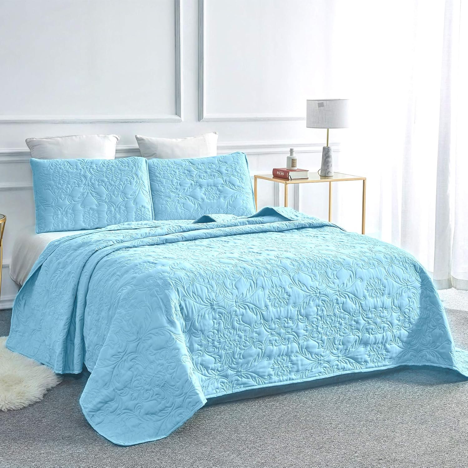 Sophia and William 3 Piece Quilt Set Queen Full Light Blue