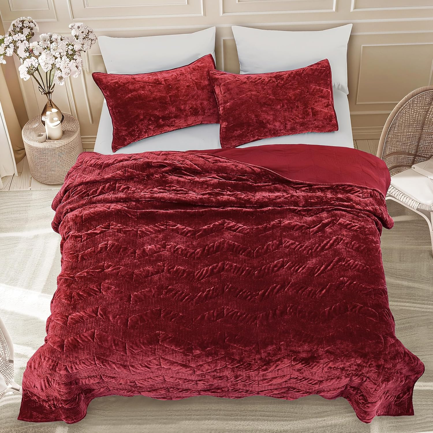 SHALALA Velvet Quilt Set King Size with Geometric Design