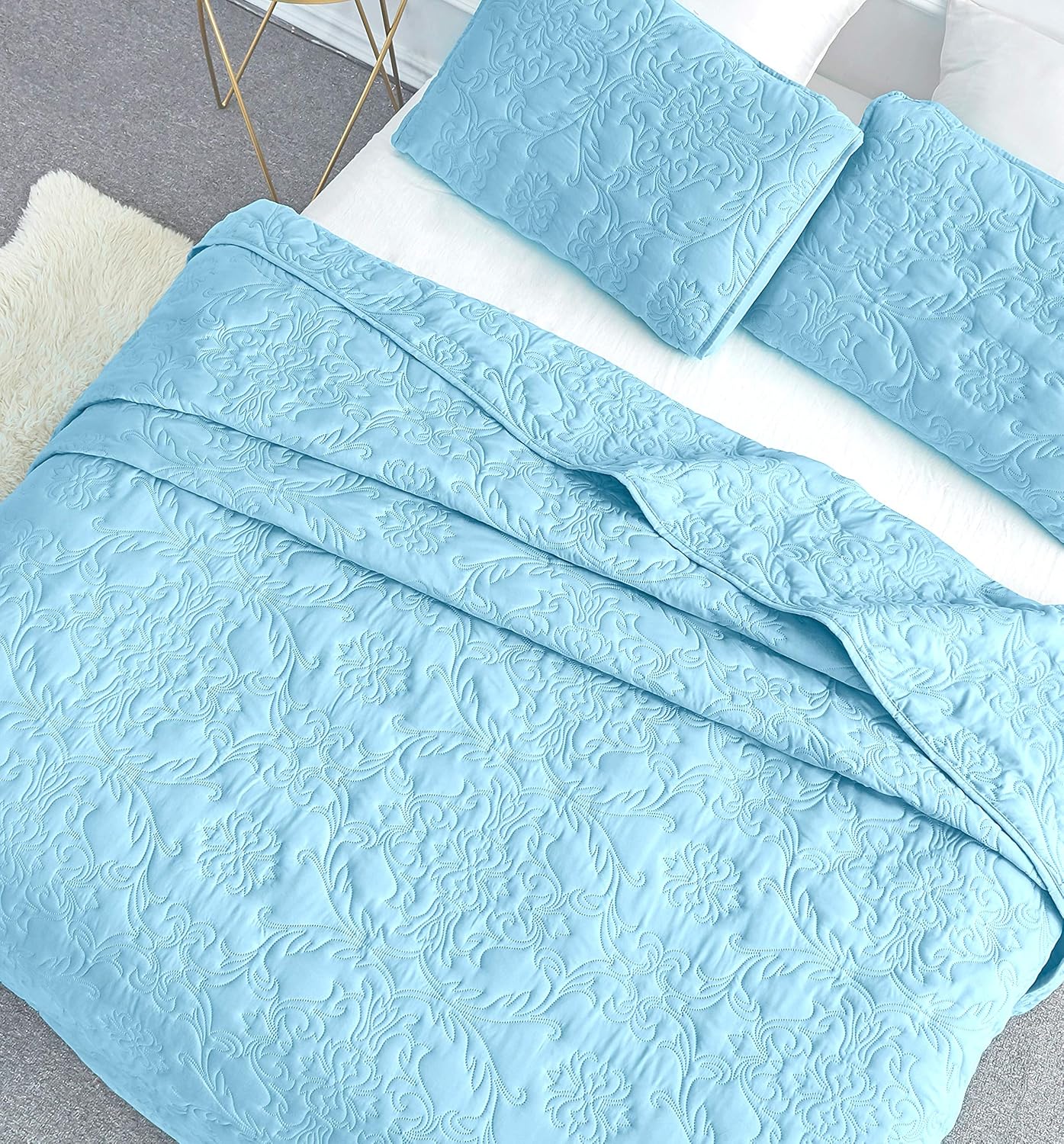Sophia and William 3 Piece Quilt Set Queen Full Light Blue