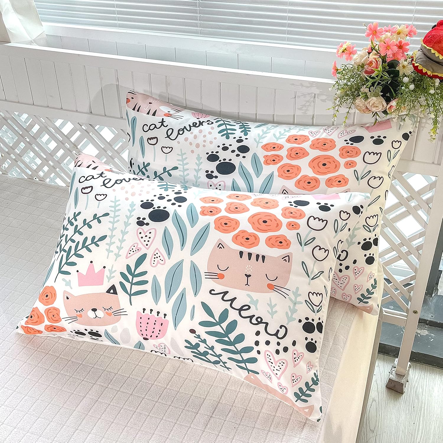 CVHOUSE Kawaii Comforter Set for Kids