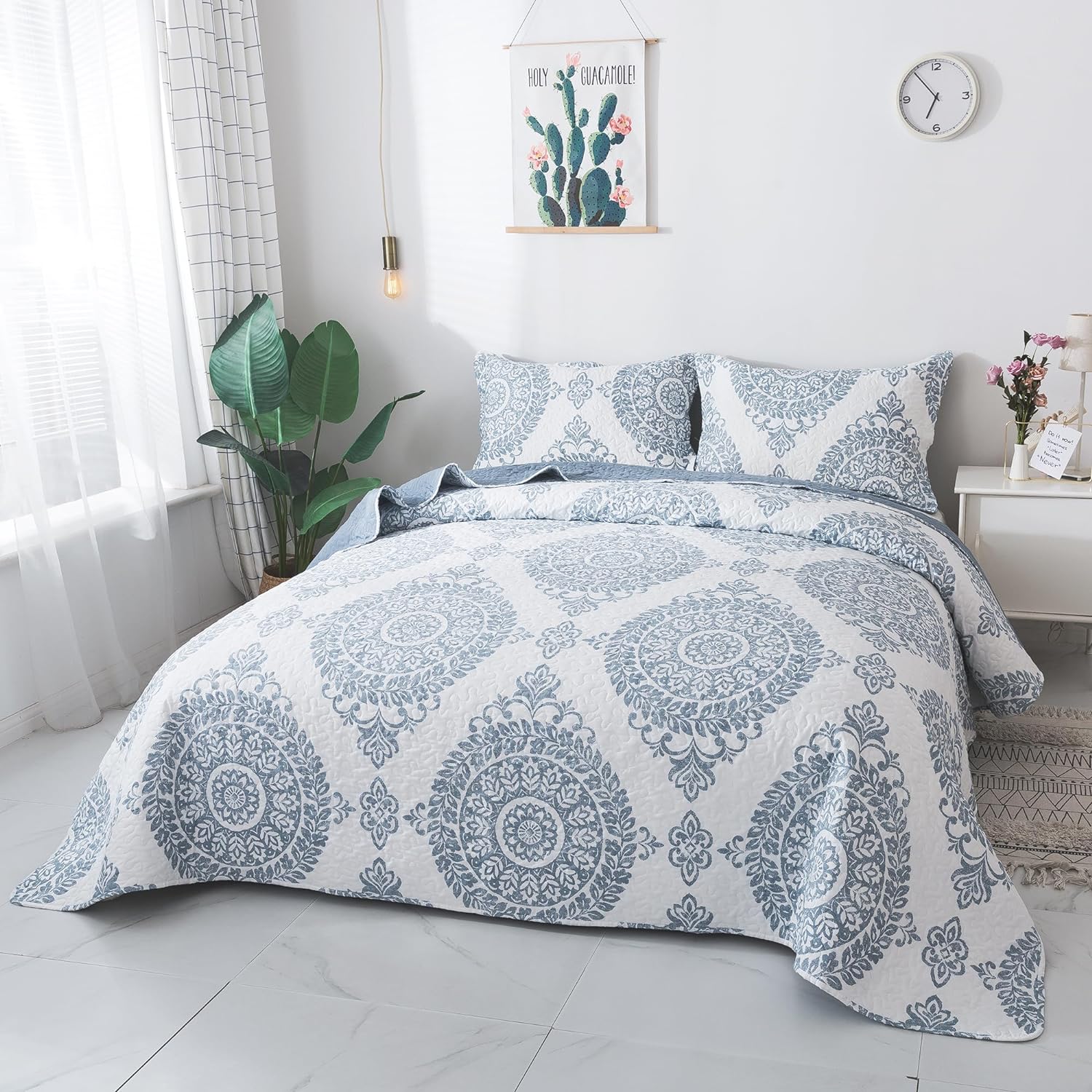Travan 3-Piece Quilt Set with Shams King Size