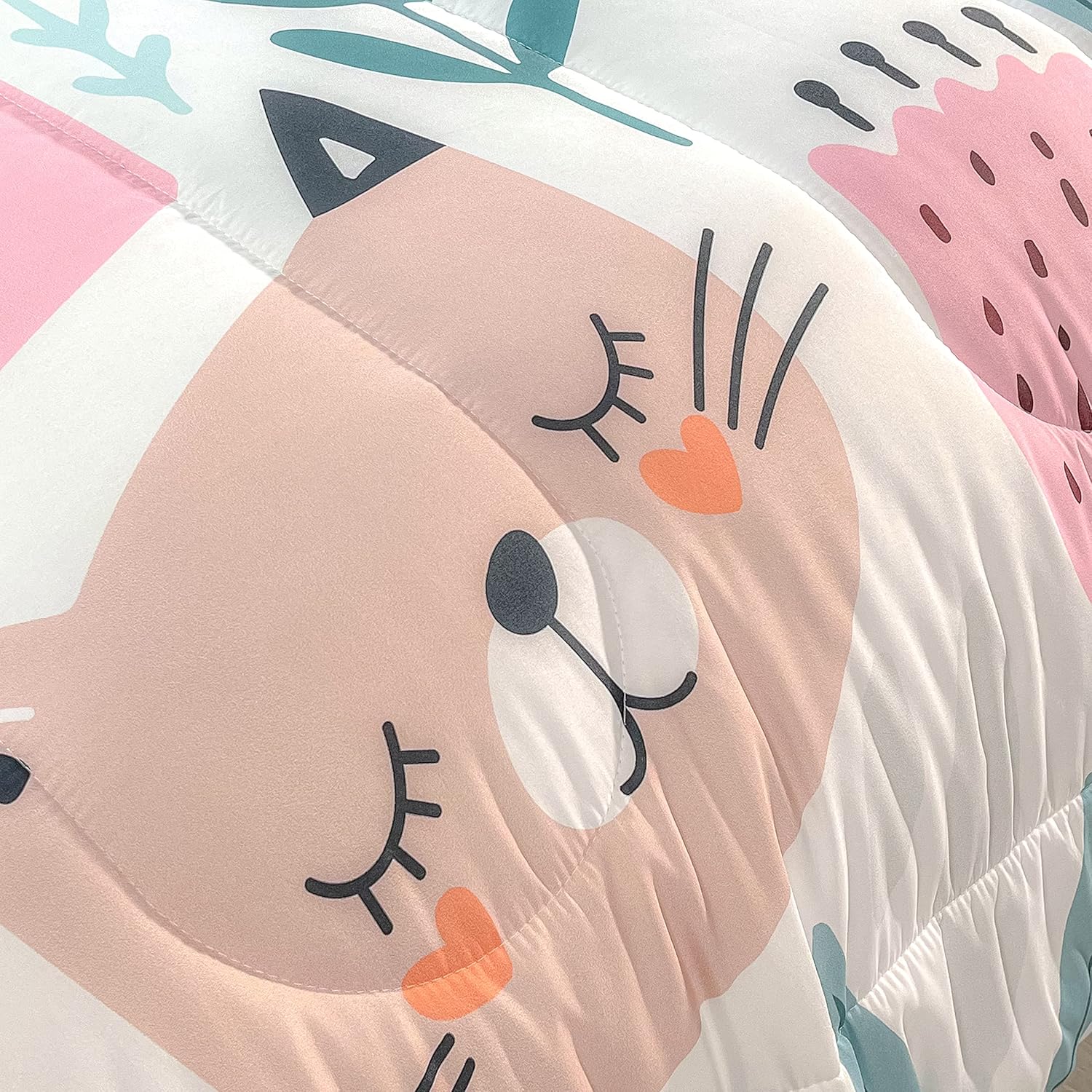 CVHOUSE Kawaii Comforter Set for Kids